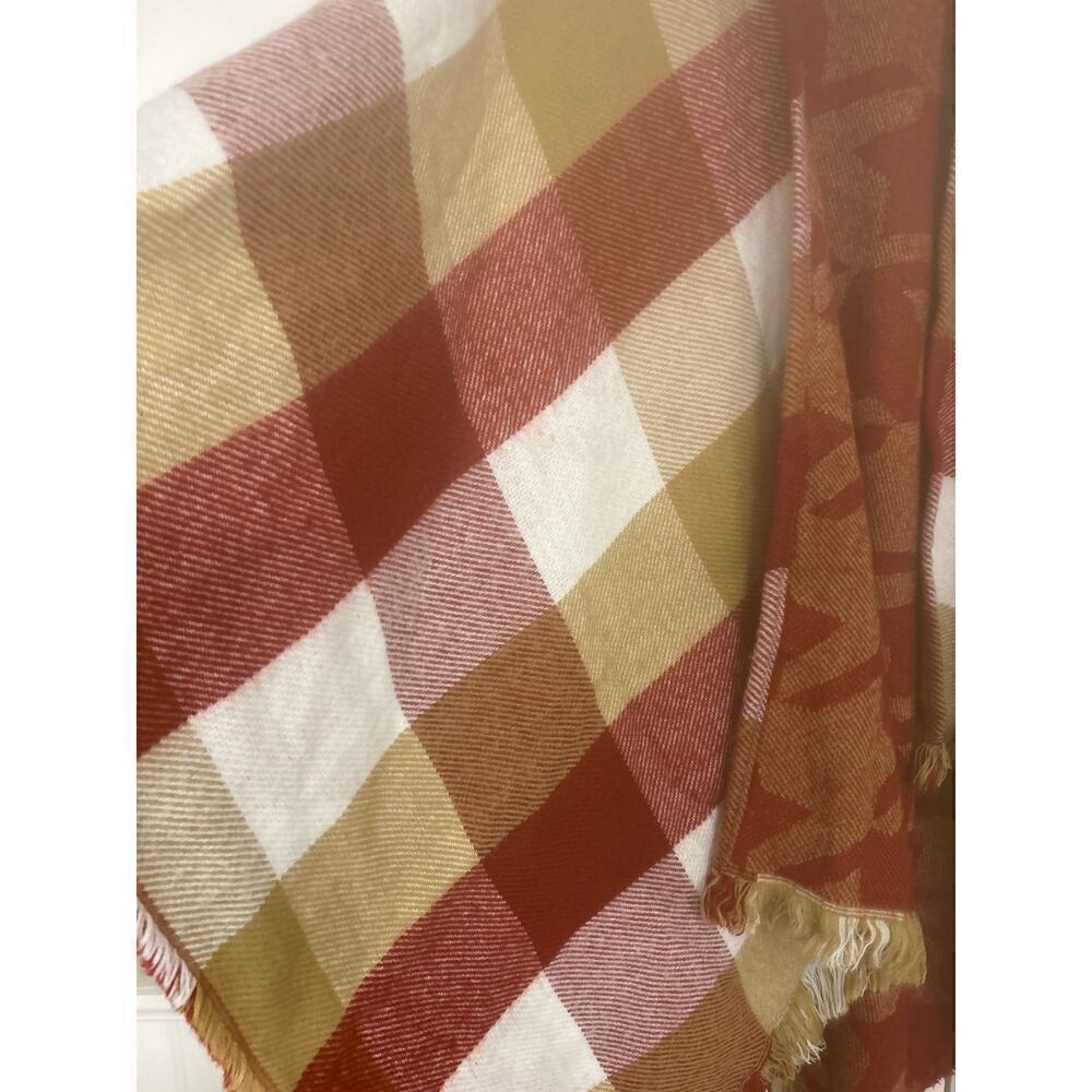 SOFT SURROUNDINGS Buffalo Plaid Throw Over Fringe Shawl Country Cozy - Picture 4 of 10